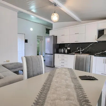 Apartmán 2 *